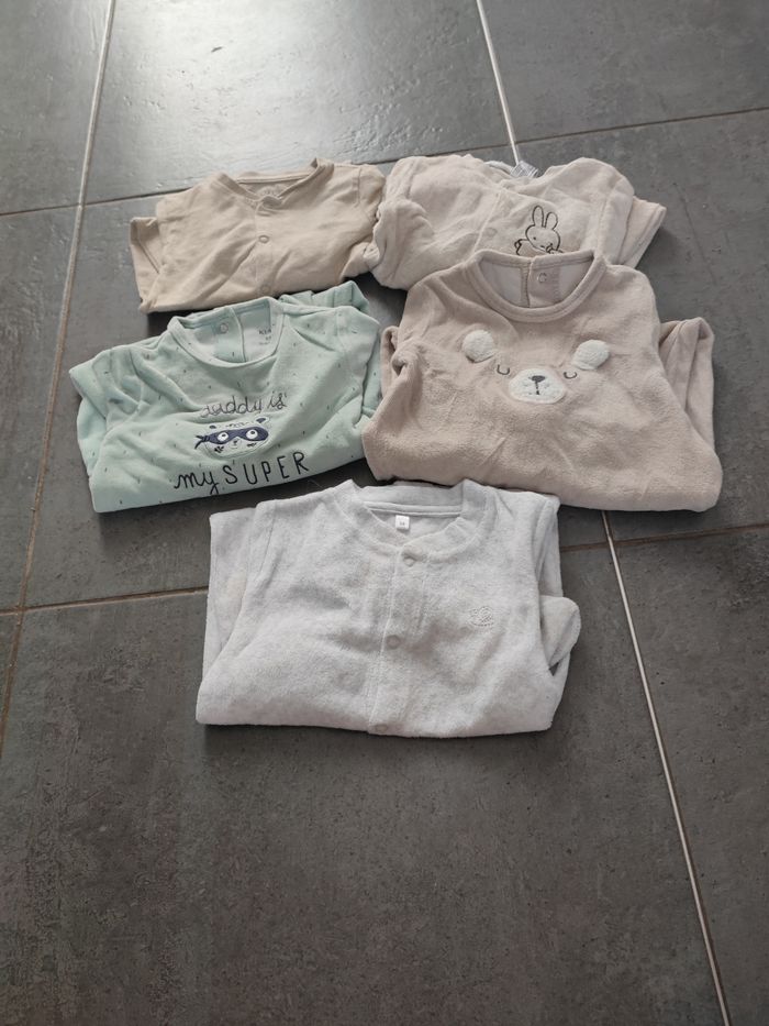 Vend grand sac de Vêtements garçon 6 mois - photo numéro 4