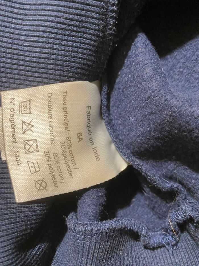 Pull sweat Pokemon à capuche bleu marine 6 ans Nintendo - photo numéro 6