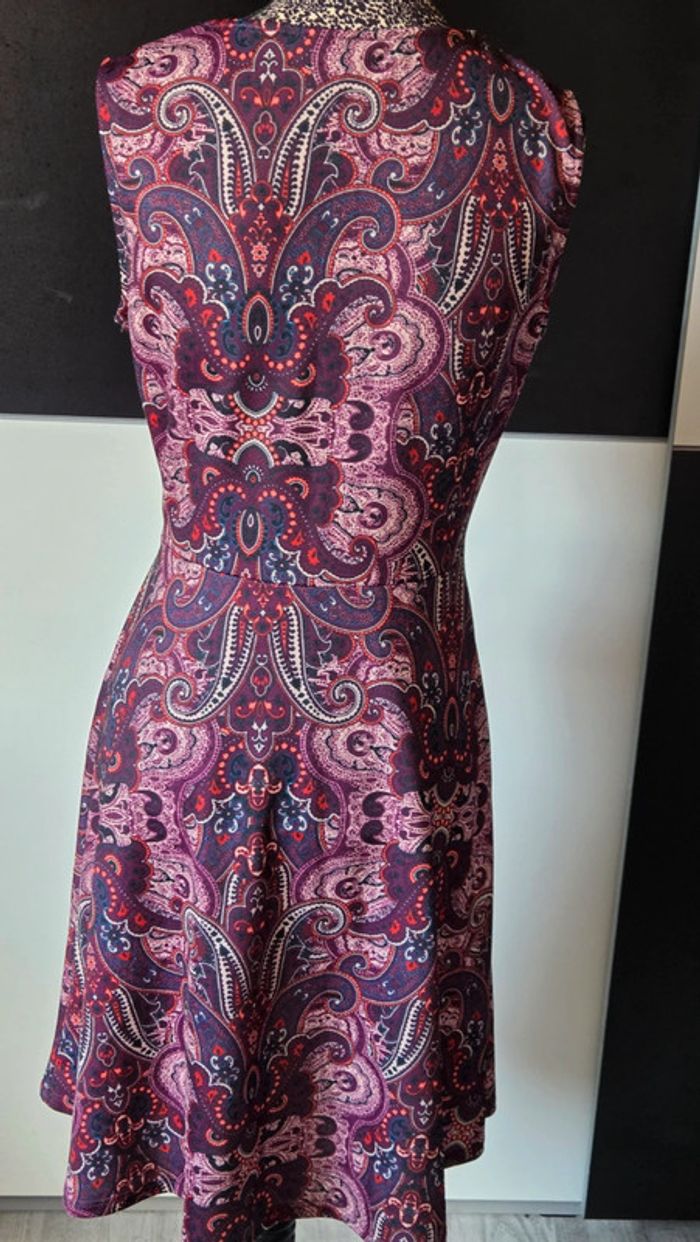 Robe de chez Riu taille 36 violet avec motif. - photo numéro 4