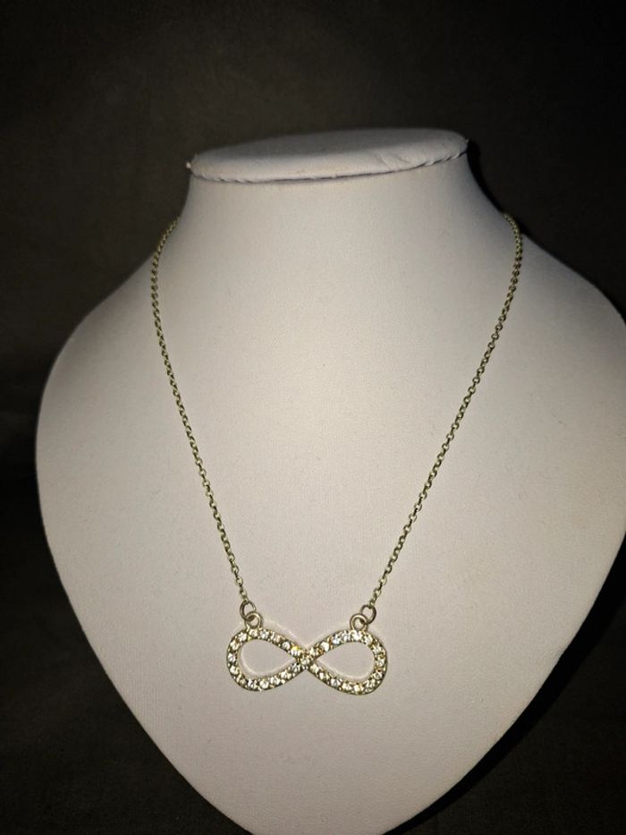 Élégant Collier Pendentif Infini Orné de Strass - Très Bon État