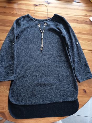 Tunique avec sautoir 