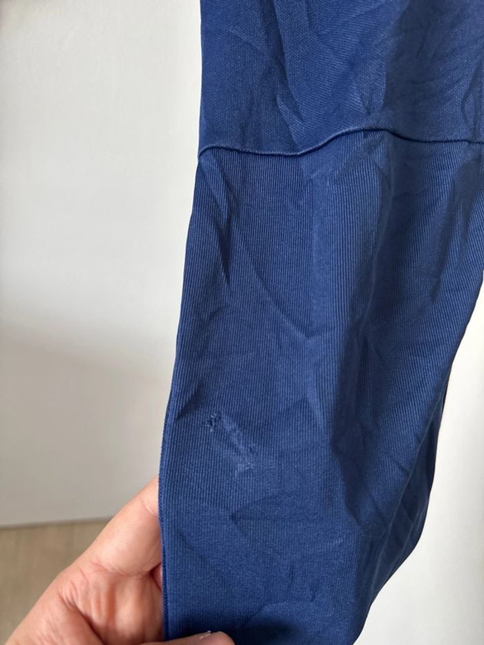 Jogging Adidas bleu à bandes blanches – Taille S – Bon état - photo numéro 8