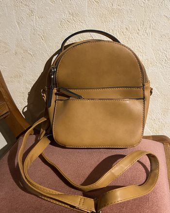 Sac à dos ocre avec anse (New Look)