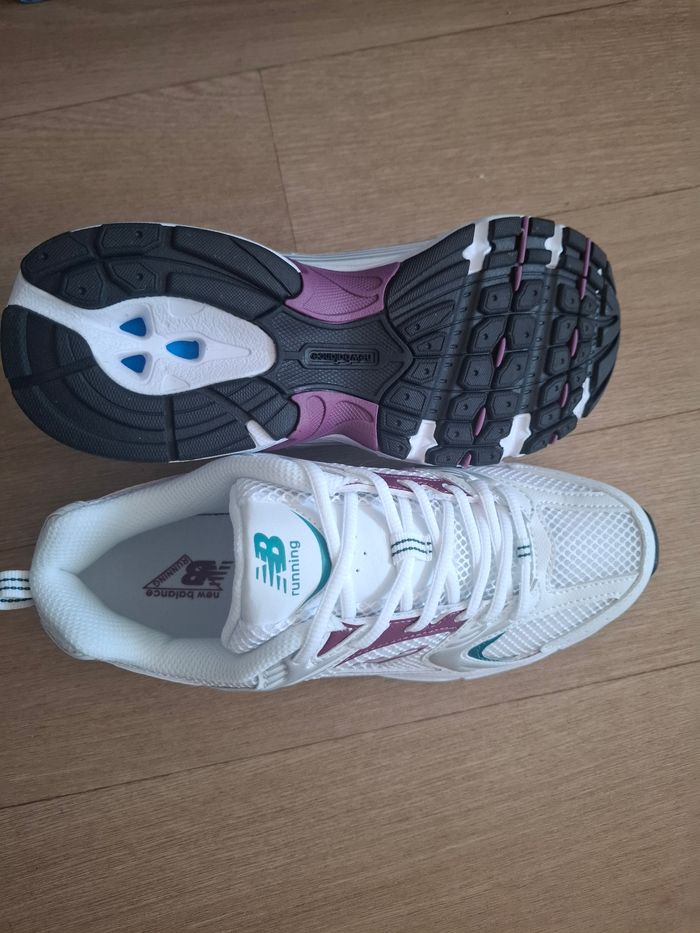 Baskets New balance taille 40 - photo numéro 3