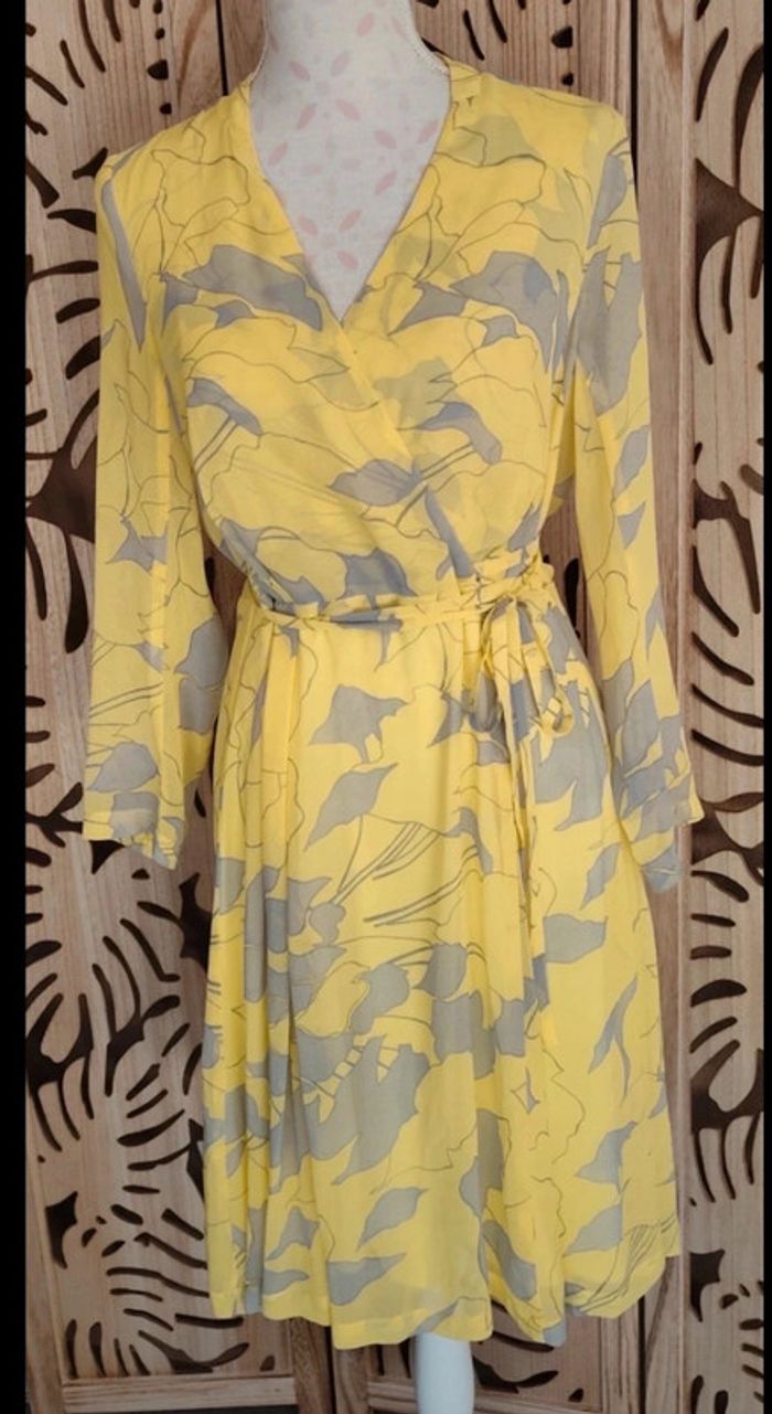 Robe cache-cœur fluide et légère - Imprimé abstrait jaune et gris - Taille M Zara Basic - photo numéro 2