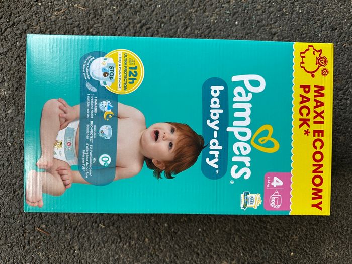 Pampers maxi pack taille 4