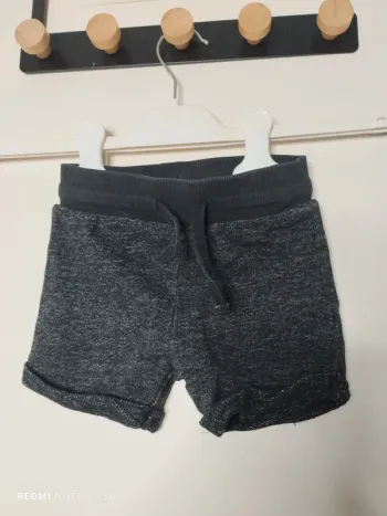 Short taille 12 mois