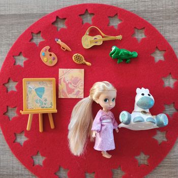 Poupée mini animator Disney Raiponce 