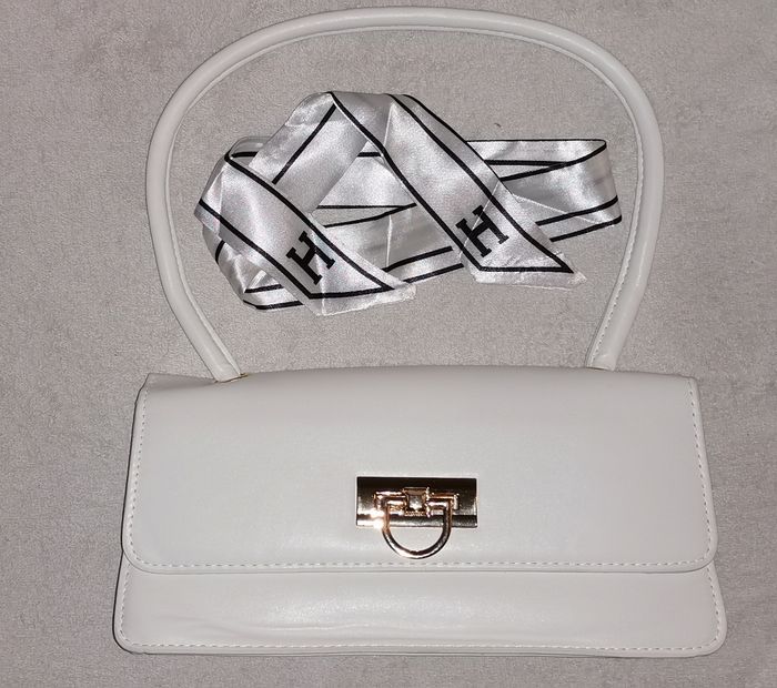 Lots de sac à main. Plusieurs formes et Plusieurs couleurs. Vente a l'unité ou en lots. - photo numéro 8