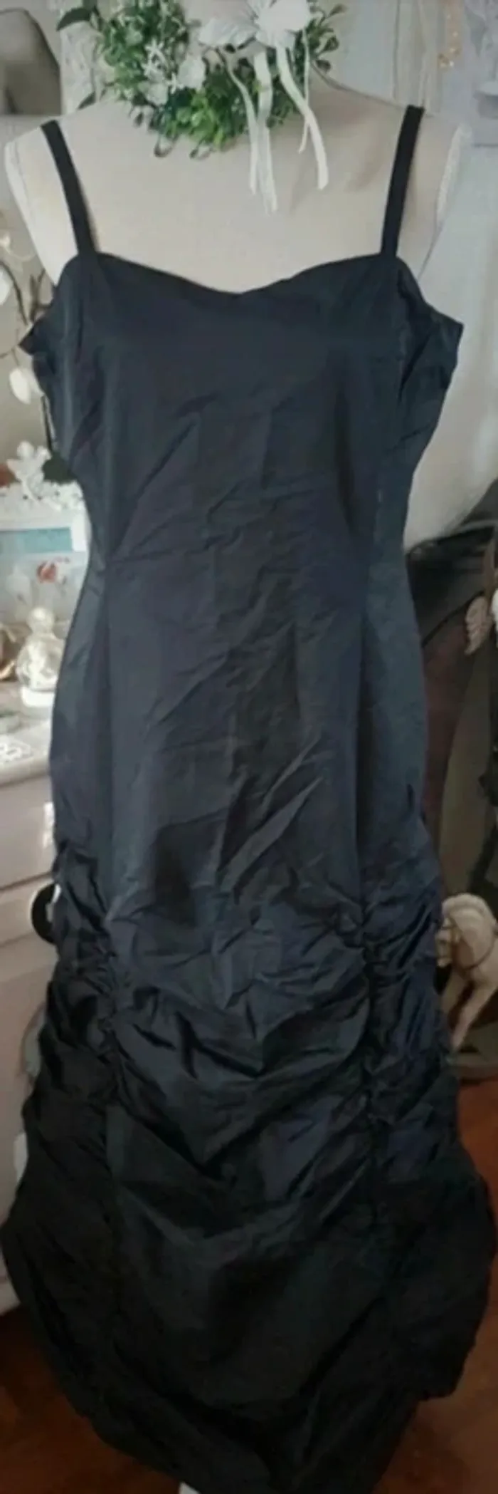Robe chic longue noire Ambre Paris T 40/42 Neuve - photo numéro 4