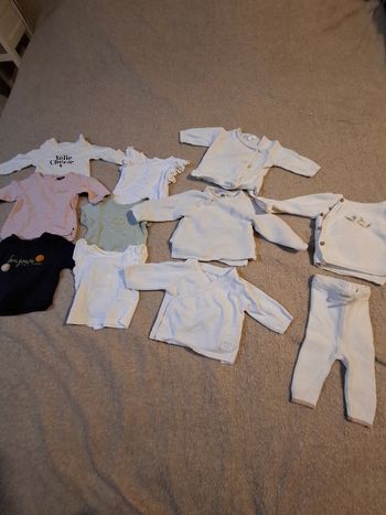 Lot vêtements 1 mois