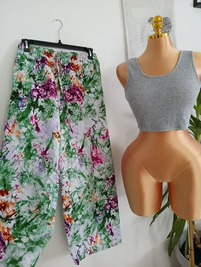 Magnifique Pantalon Overside à motifs Bas Large Neuf🌿💝 - photo numéro 9
