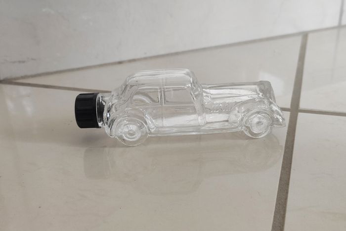 Voiture collection bouteille
