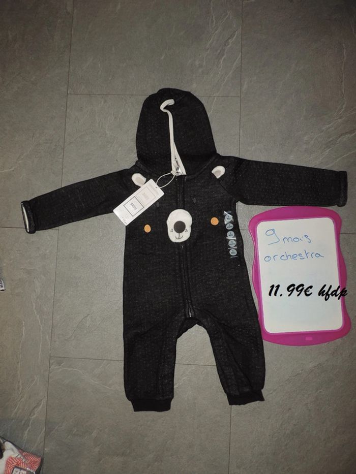 combinaison orchestra taille 9 mois neuf