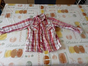 Chemise à carreaux manches longues 8 ans Vertbaudet neuf 4€