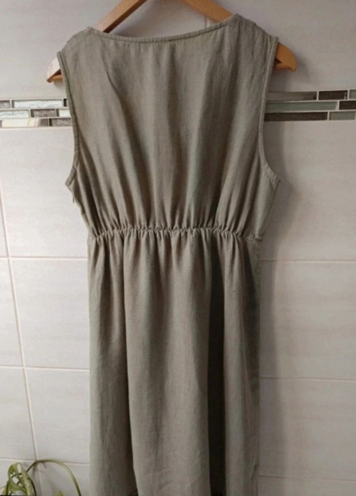 Robe Caroll 100% lin kaki t.42 - photo numéro 2