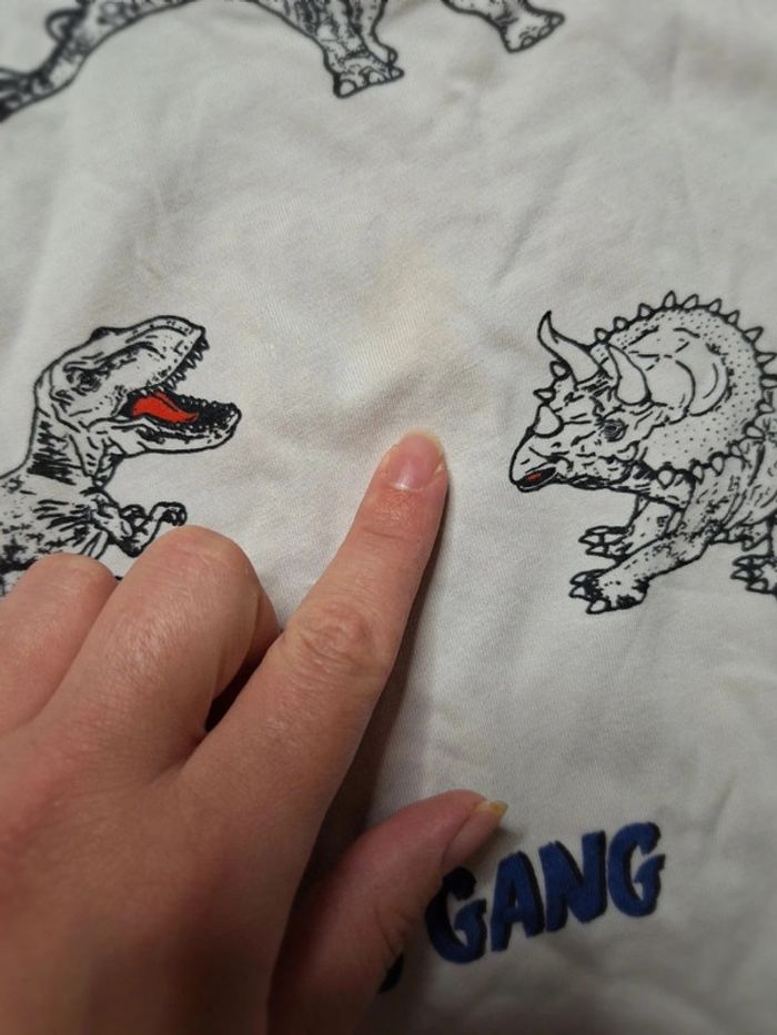 T-shirt manches longues pour garçon taille 6 ans Marque primark bon état - photo numéro 6