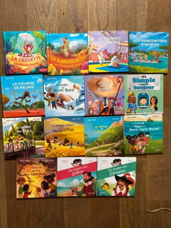 Livres McDo animaux France sport fables tbe