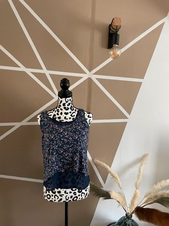 Top avec doublure transparente