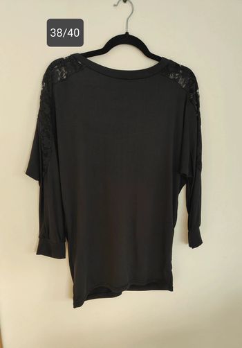 T-shirt femme dentelle dans le dos