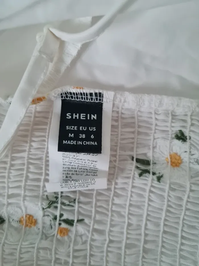 Croc top blanc fleuri - photo numéro 4