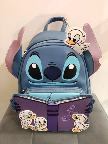 Sac à dos Loungefly Stitch Canards livre / Disney - Stitch Story Time Duckies