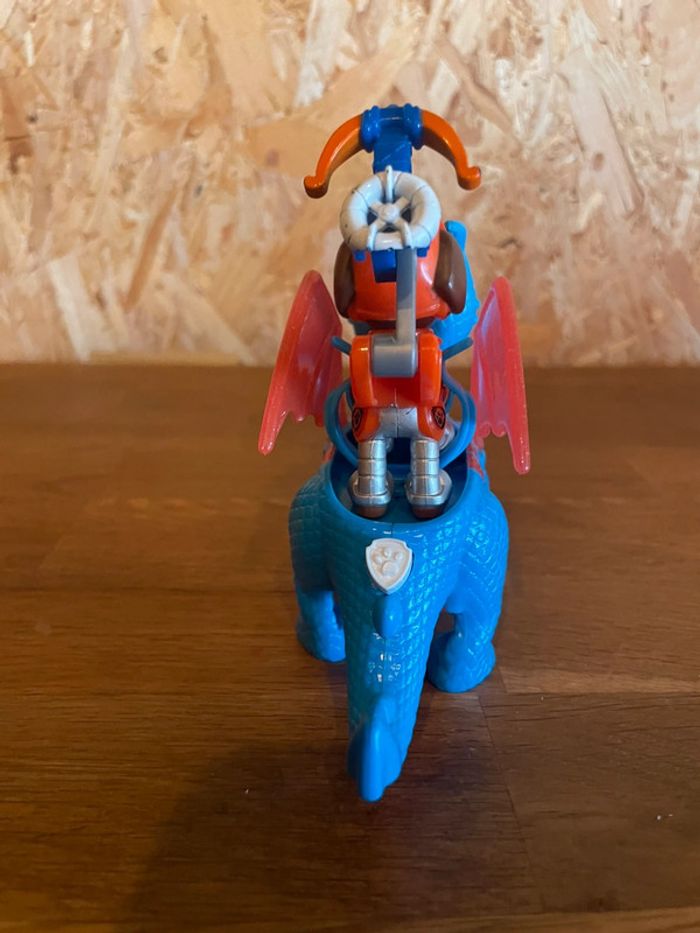 Idée cadeau 🎁 Jouet figurine chevalier Zuma avec son dragon rescue Knights de la Pat Patrouille - photo numéro 7