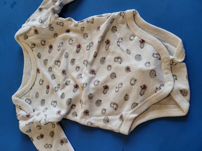 3 bodies manches longues 3 mois - photo numéro 2