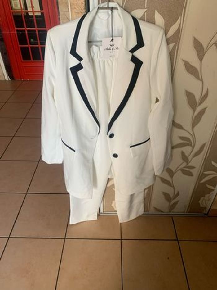 Tailleur femme coustume - photo numéro 2