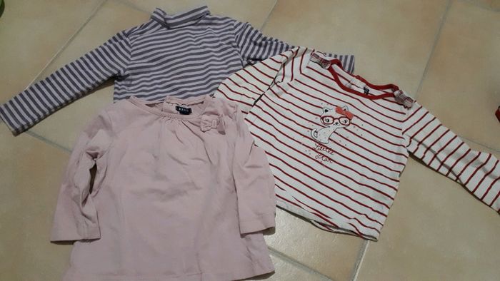 Lot trois tshirts manches longues 12 mois