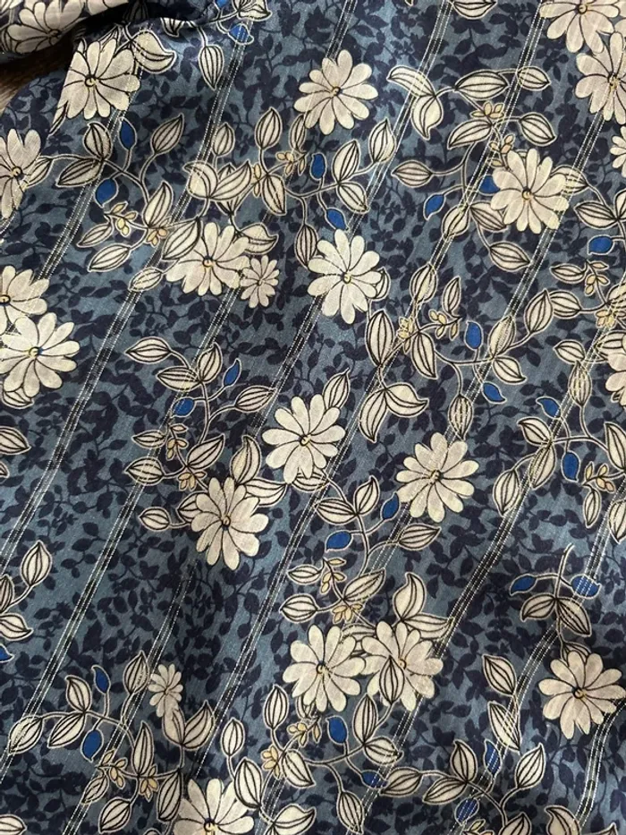 Chemise fleurie manches 3/4 fils argentés - photo numéro 9