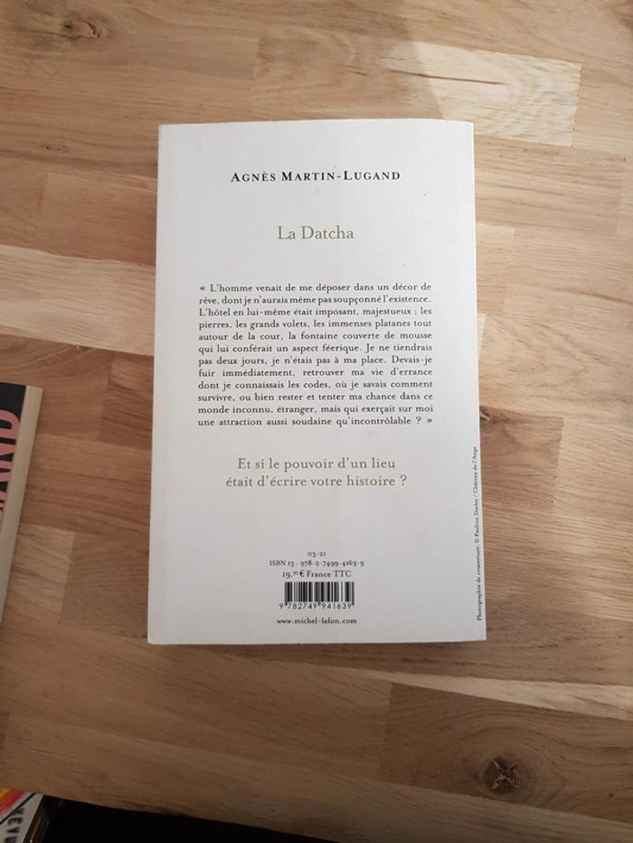 La Datcha - Agnès Martin-Lugand - photo numéro 2