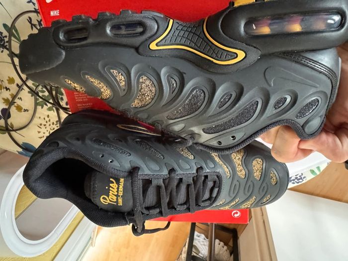 Nike Air Max Plus Drift PSG Édition Limitée – Noir/Or – Taille 40.5 - photo numéro 7