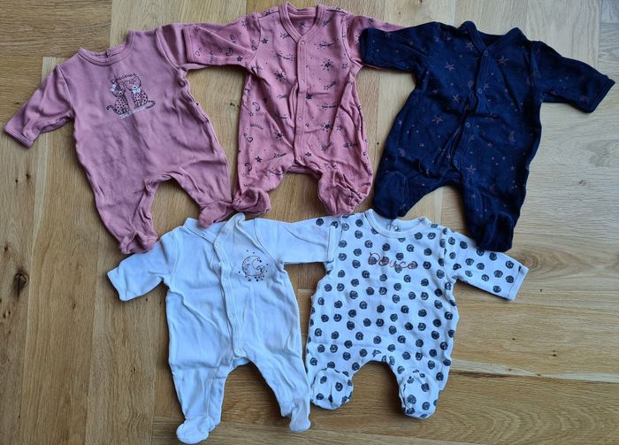 Lot 5 pyjamas en coton 1 mois