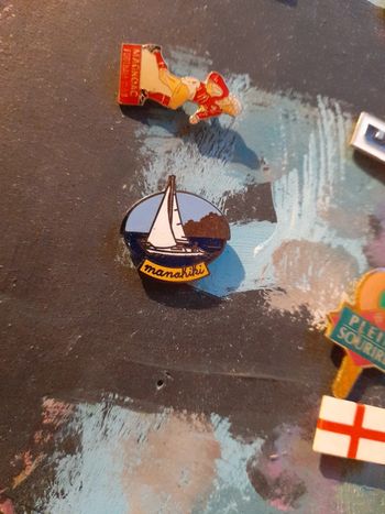 Pins manakiki vintage