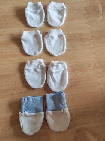4 paires de moufles nouveau né