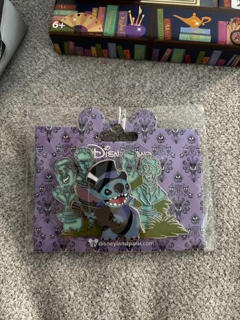 Pins stitch manoir hanté