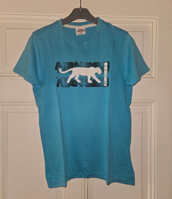 T-shirt airness