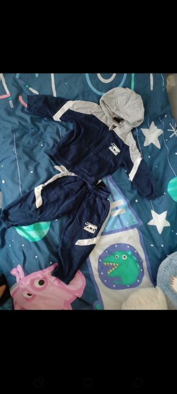 Ensembles airness taille 4 ans