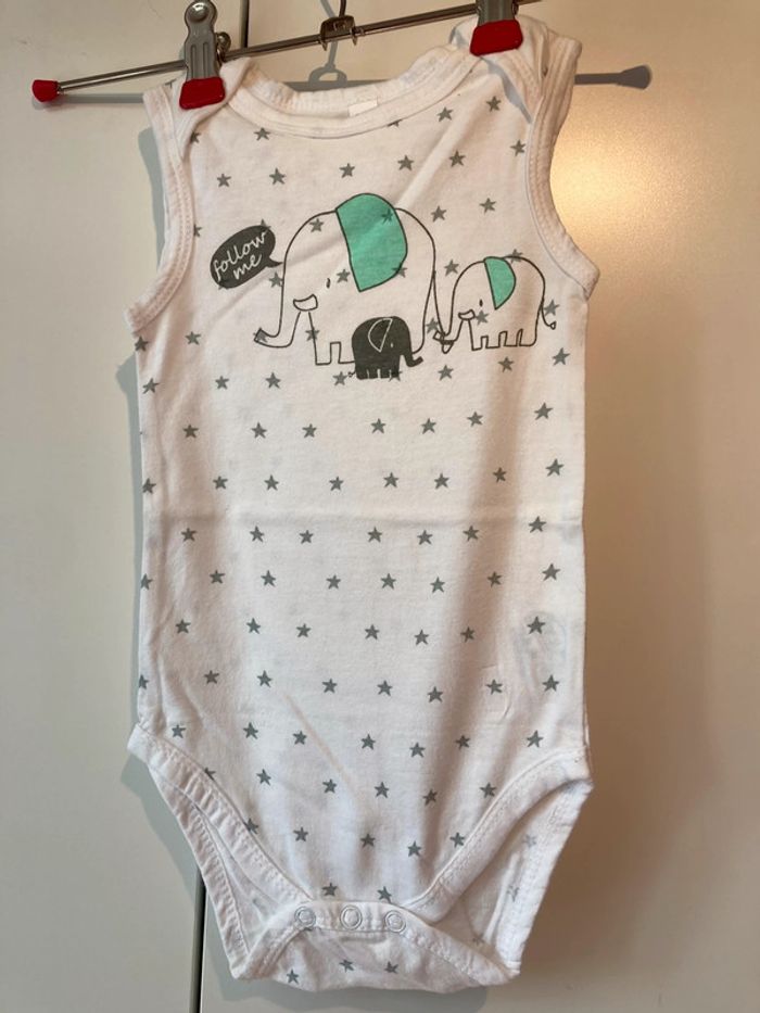 Lot de 7 bodies sans manches tailles 68 - photo numéro 6