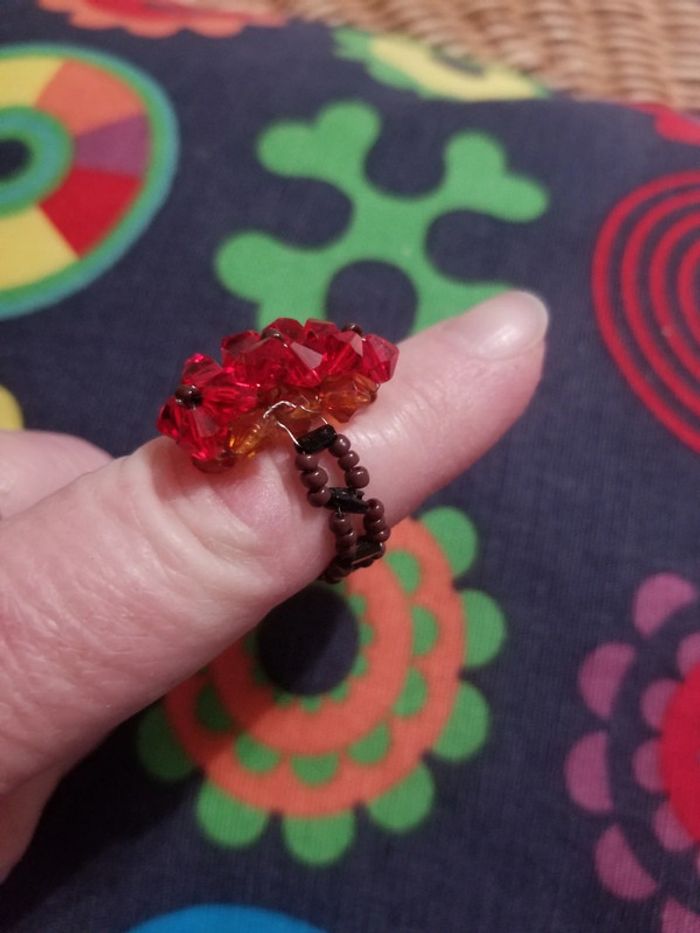 Jolie bague en perles de rocaille - photo numéro 4