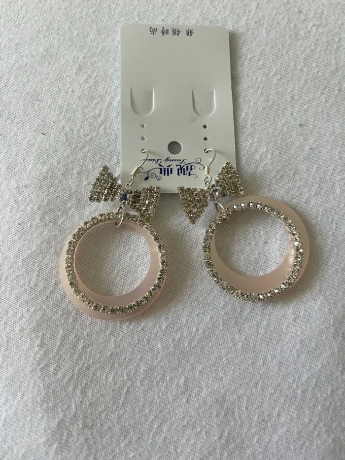 Boucle d’oreille