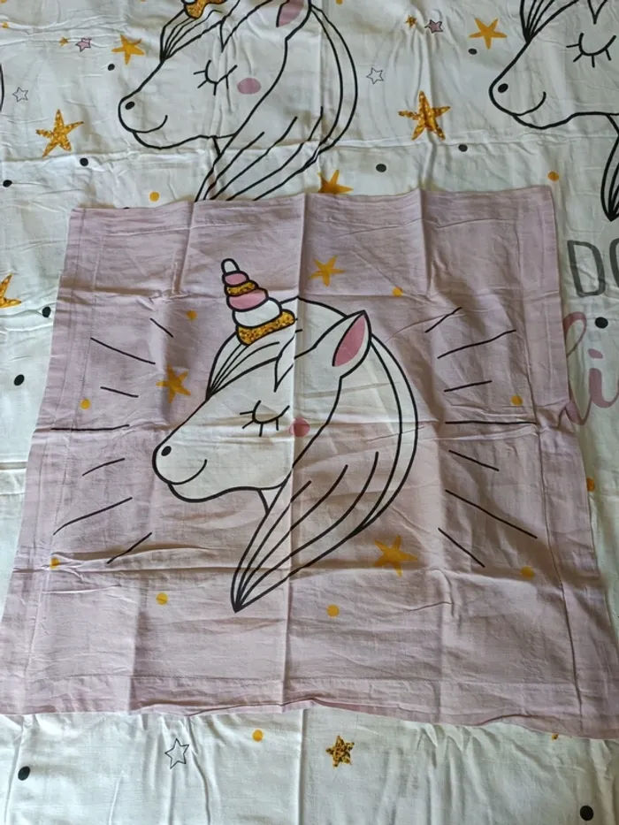 Parure de lit licorne - photo numéro 3