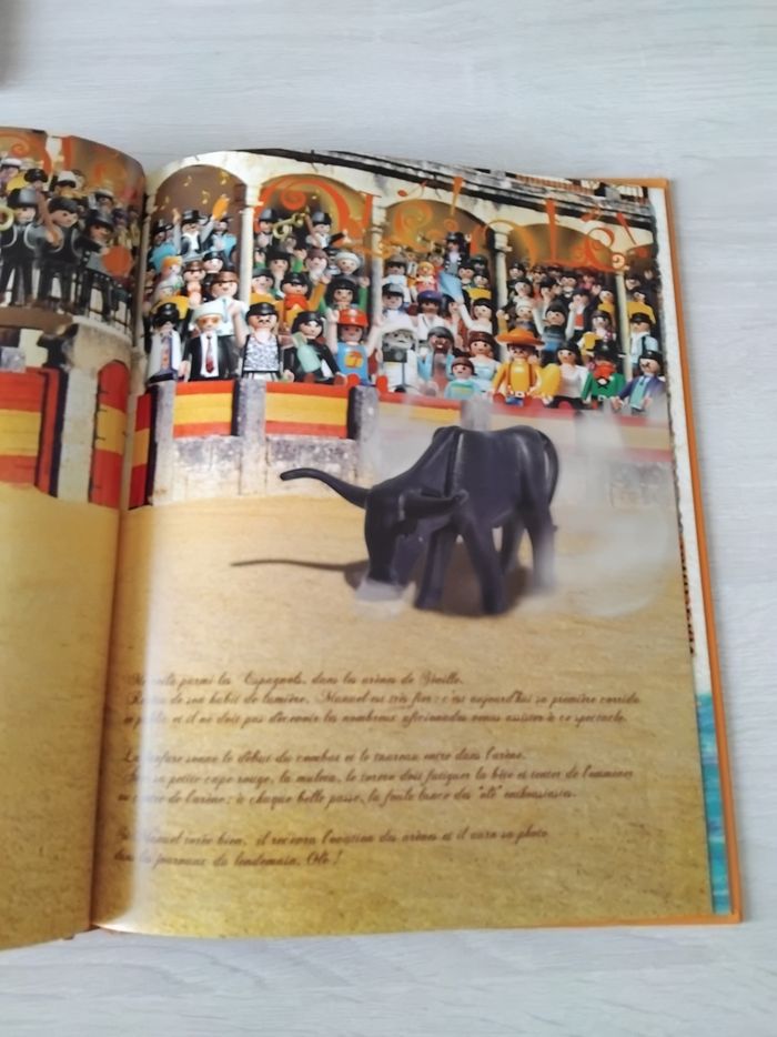 2  petits livres Playmobil - photo numéro 4