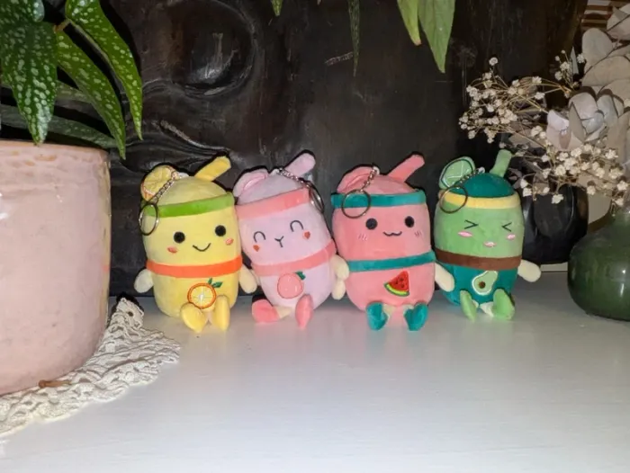 Lot de porte-clés peluches kawaii fruits – peluches miniatures avec anneau