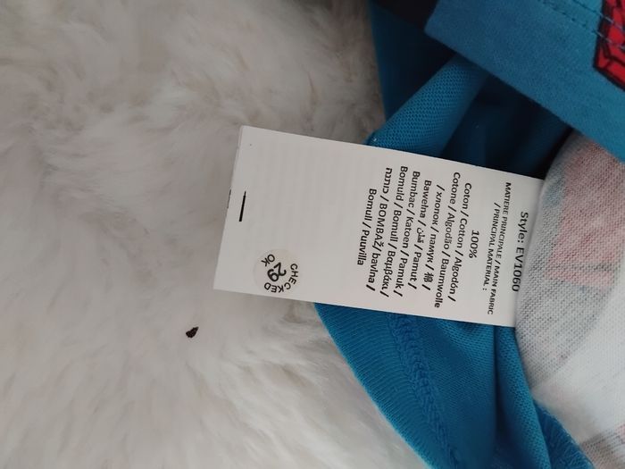 Tee-shirt garçon Avengers Marvel neuf avec étiquettes 8 ans - photo numéro 3