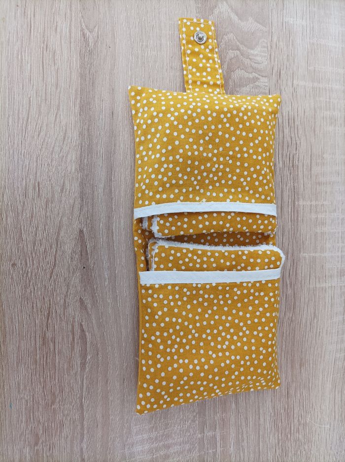 Pochette et ses lingettes - photo numéro 2