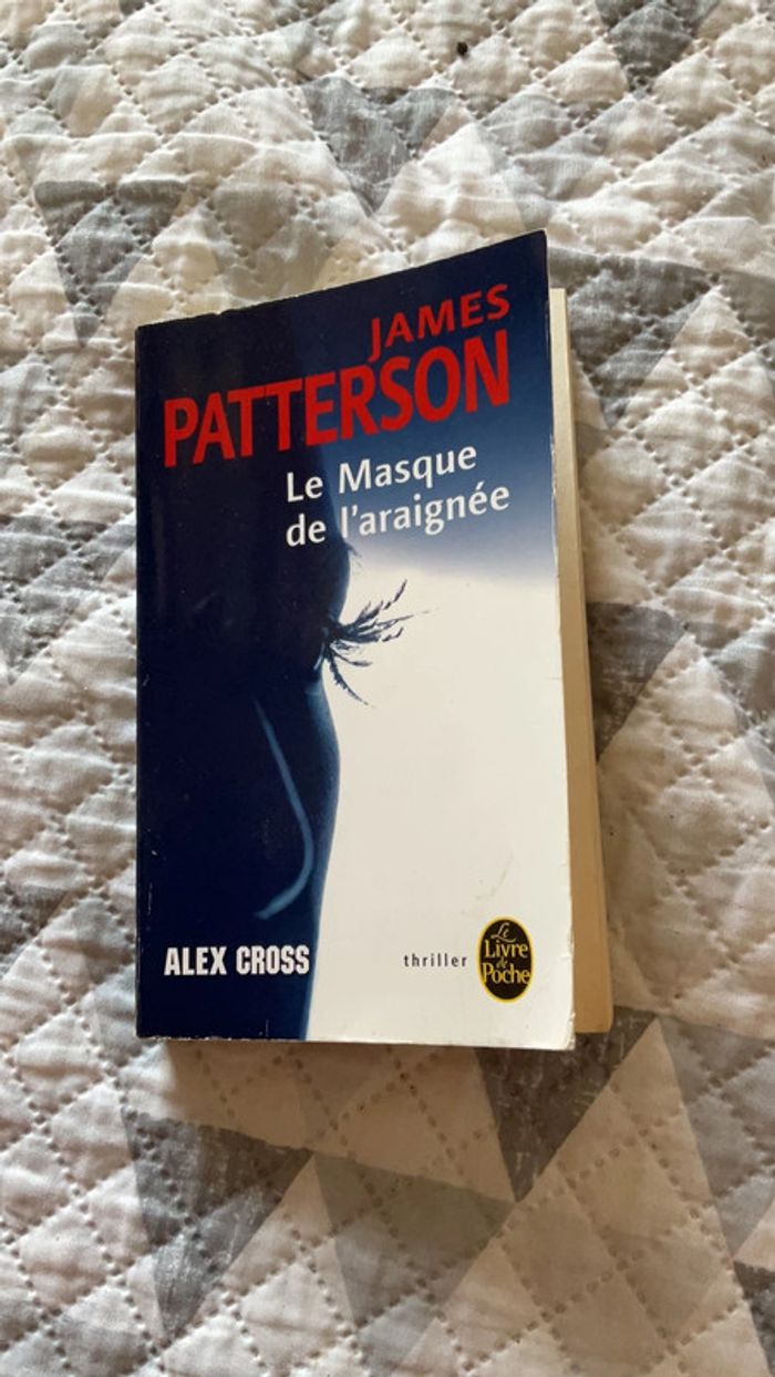 #le masque de l’araignée James Patterson. ) - photo numéro 2
