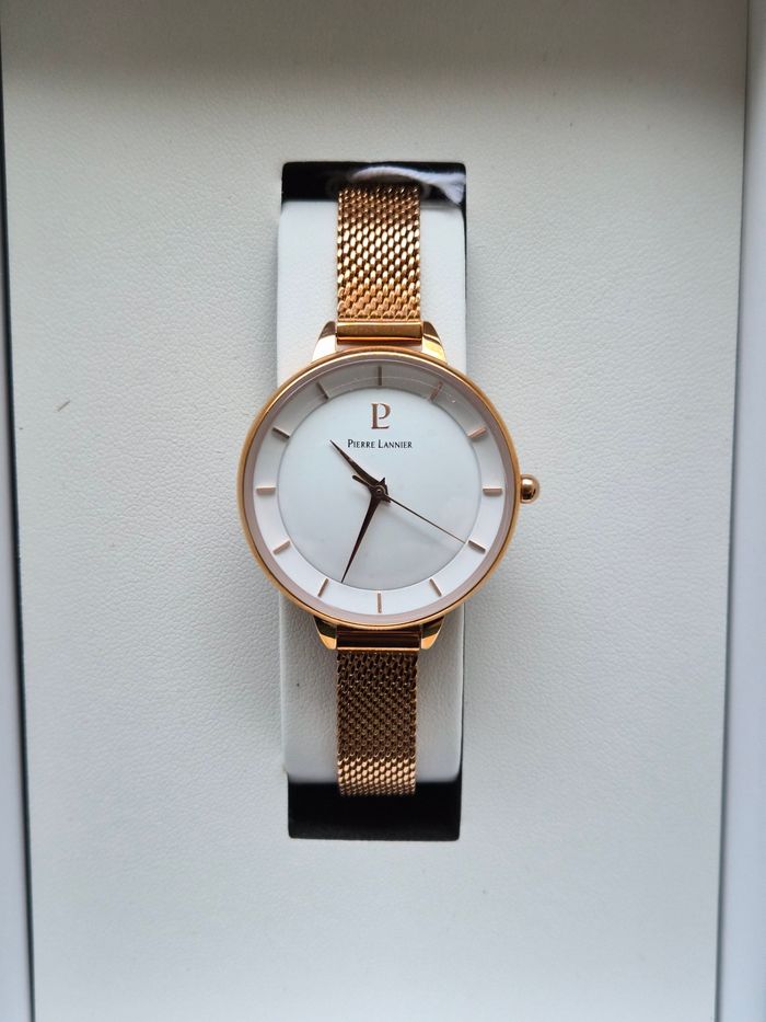 Montre femme pierre lannier neuve