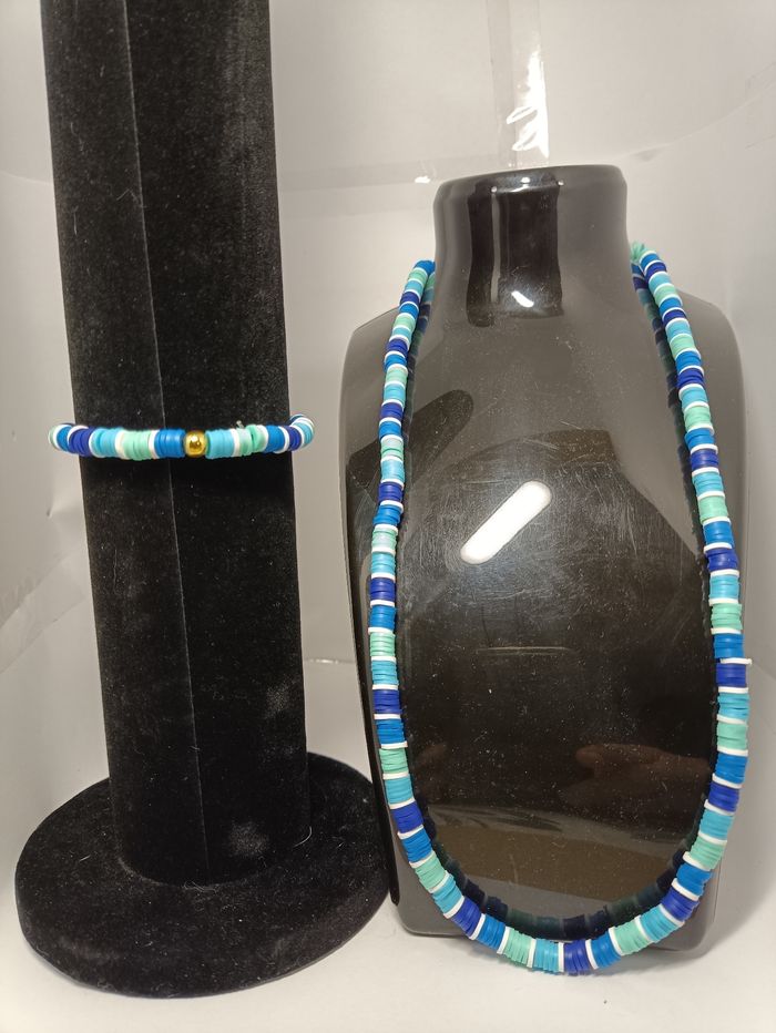 Bracelet et collier perles